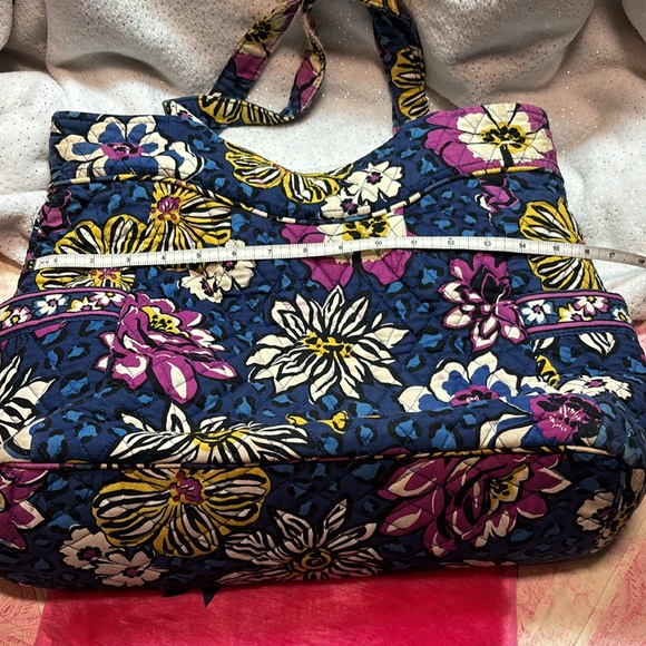 Vera Bradley 3 piece Set Bag, Wallet/ Id / Key Ring and Small Pouch - Picture 16 of 17